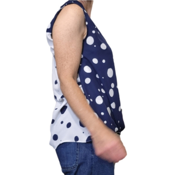 Size XL Blouse sleeveless  tank sewn in large Polka-dot Navy and White ALFANI - Picture 2 of 12